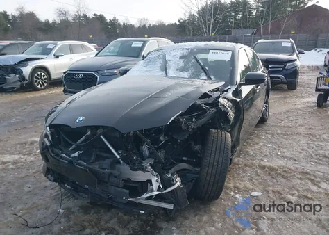 2021 BMW 330I xDrive z USA, uszkodzony, nr VIN 3MW5R7J03M8B87116